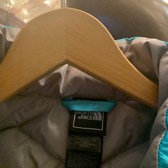 The North Face Quilted Coat - Picture 3 of 4